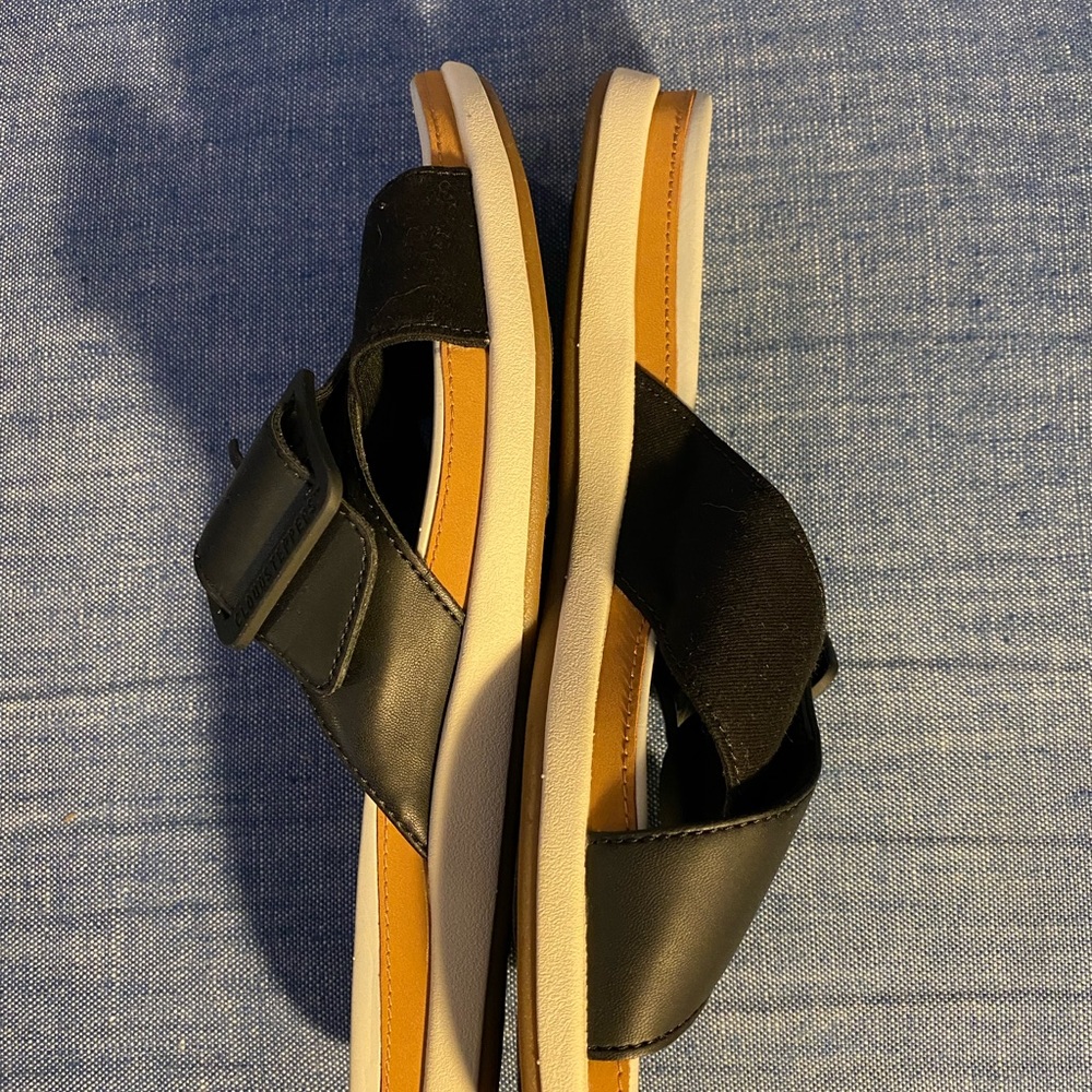 Clarks Sandles